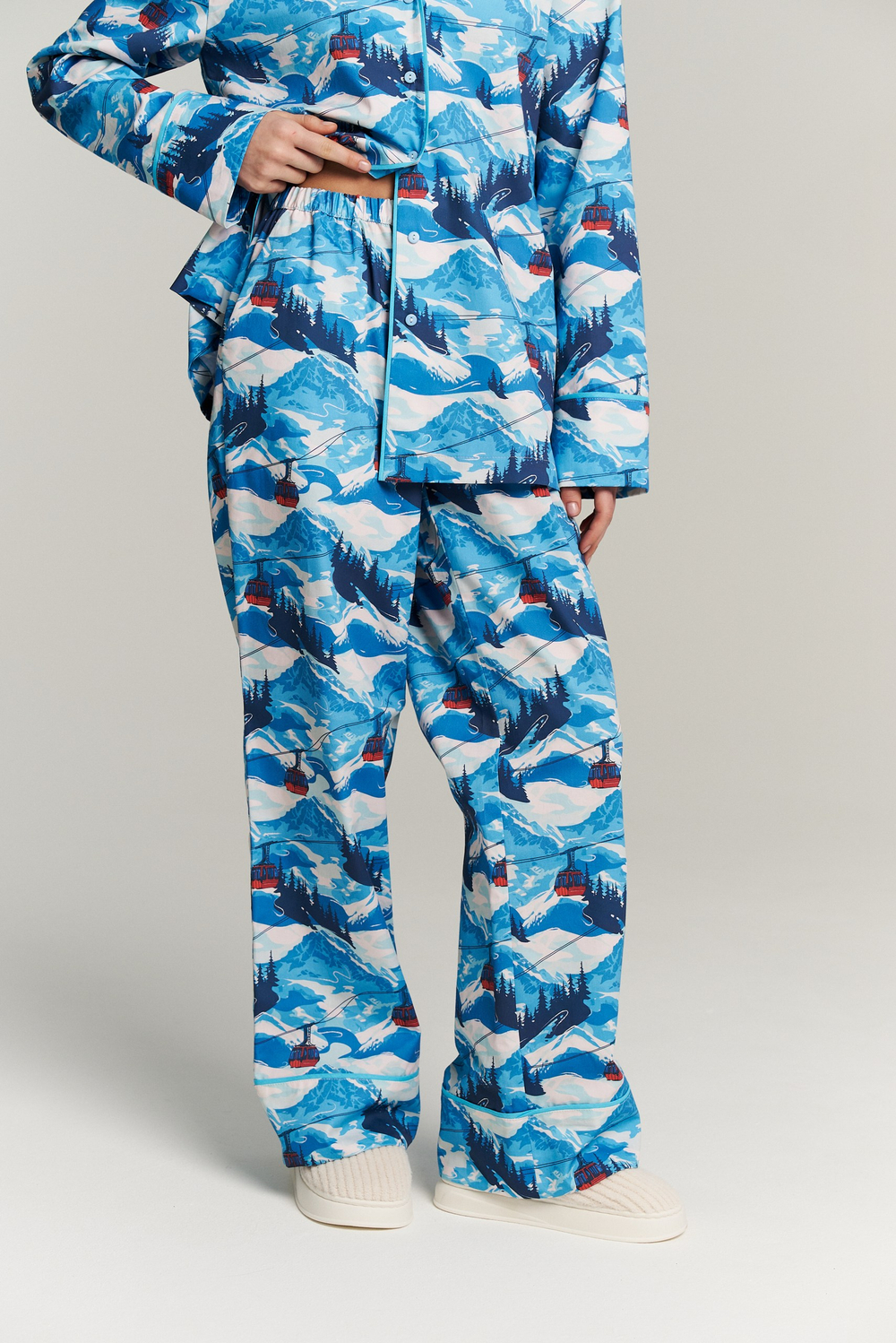 Костюм двойка из сатина горы - размер S-M