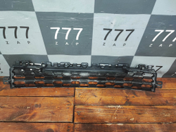 Решетка переднего бампера Skoda Octavia 4 (A8) 19-нв Б/У Оригинал 5e3853677