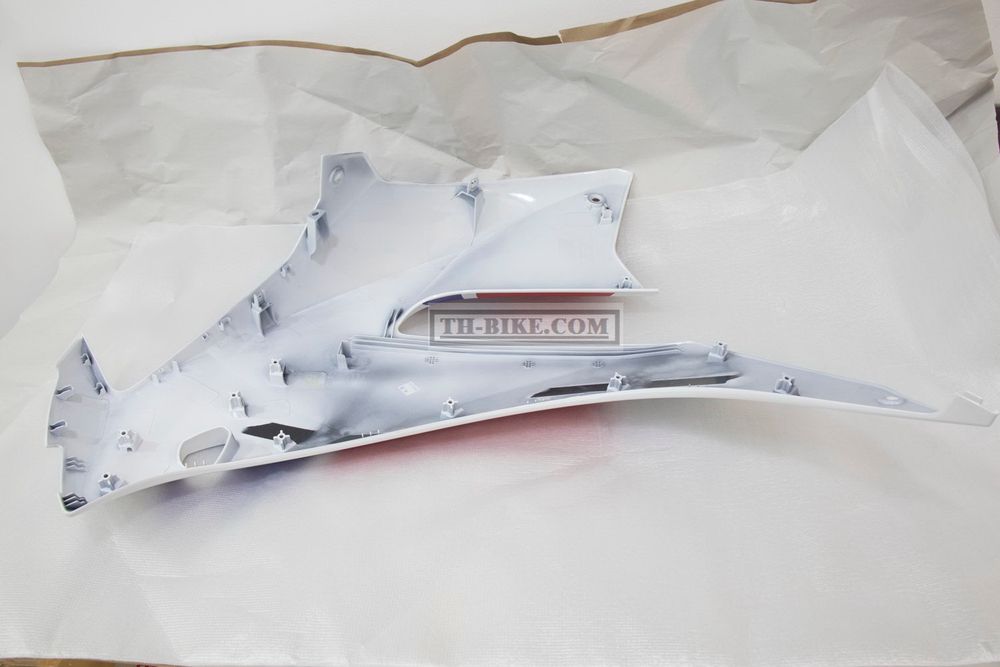 64300-K33-D10ZA. COWL SET, R. MIDDLE (WL) *TYPE1* (TYPE1 ). HONDA