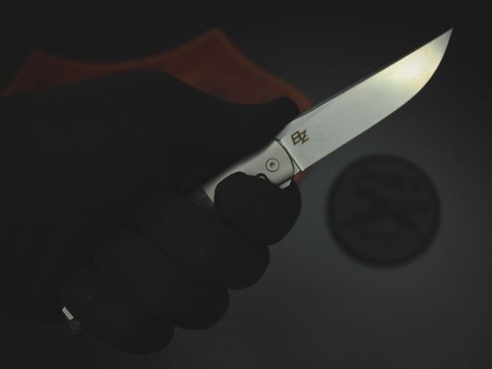 Складной нож Boker 01BO613 Urban Trapper Premium CF c клинком из стали Böhler M390 Microclean®, рукоять титан / карбон