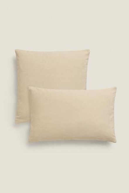 ZARA HOME ЧЕХОЛ НА ПОДУШКУ С КОНТРАСТНЫМИ КРАЯМИ, КРЕМОВЫЙ