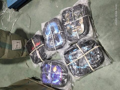 Рюкзак школьный для мальчиков 30*13*39см, эргономичная спинка 2 отделения, боковые карманы