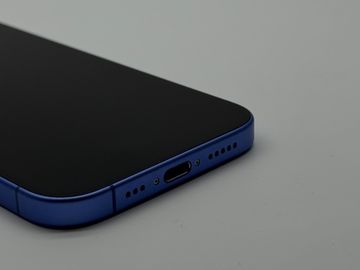 iPhone 16 128Gb Ultramarine