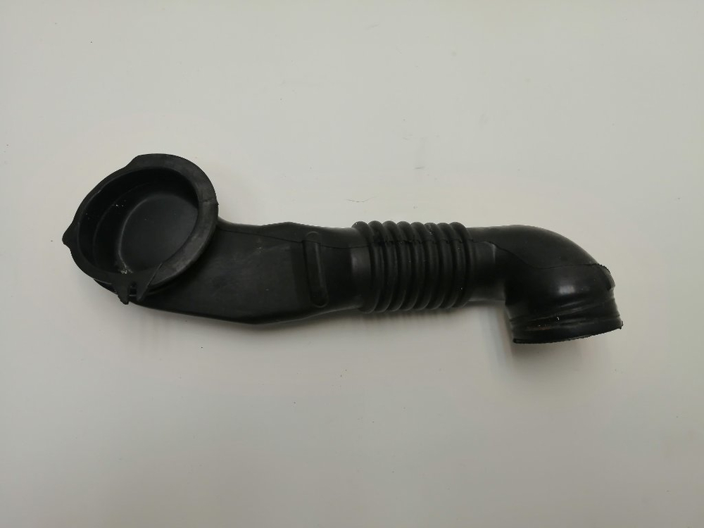 WLX20362OE/19 кт116 Заливной патрубок для стиральной машины Bosch 5550009579 б/у