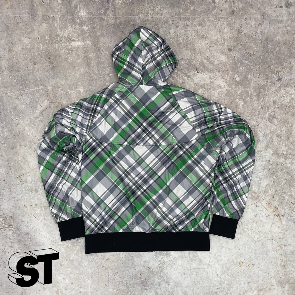 Ветровка Nike