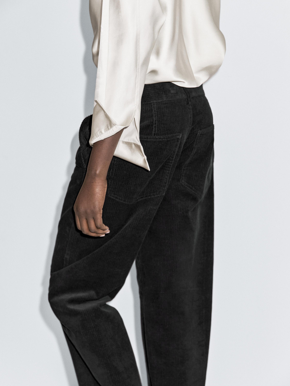 Massimo Dutti Вельветовые брюки с широкими штанинами, черный