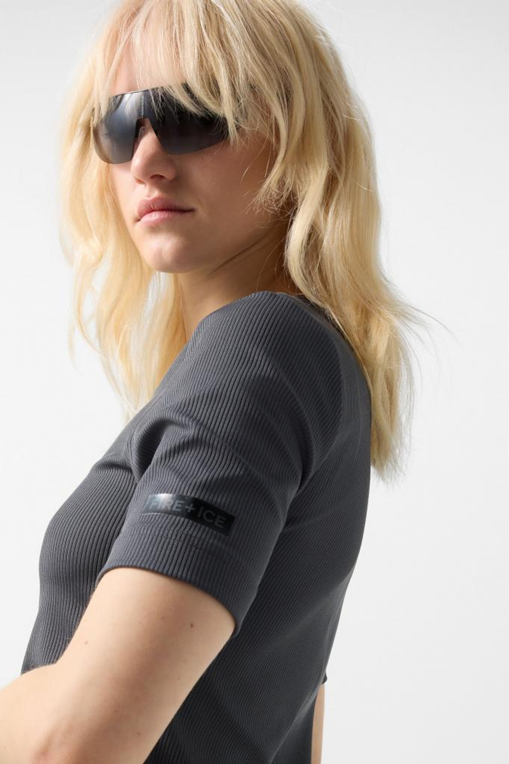 Футболка BOGNER FIRE+ICE ELKE в цвете антрацит