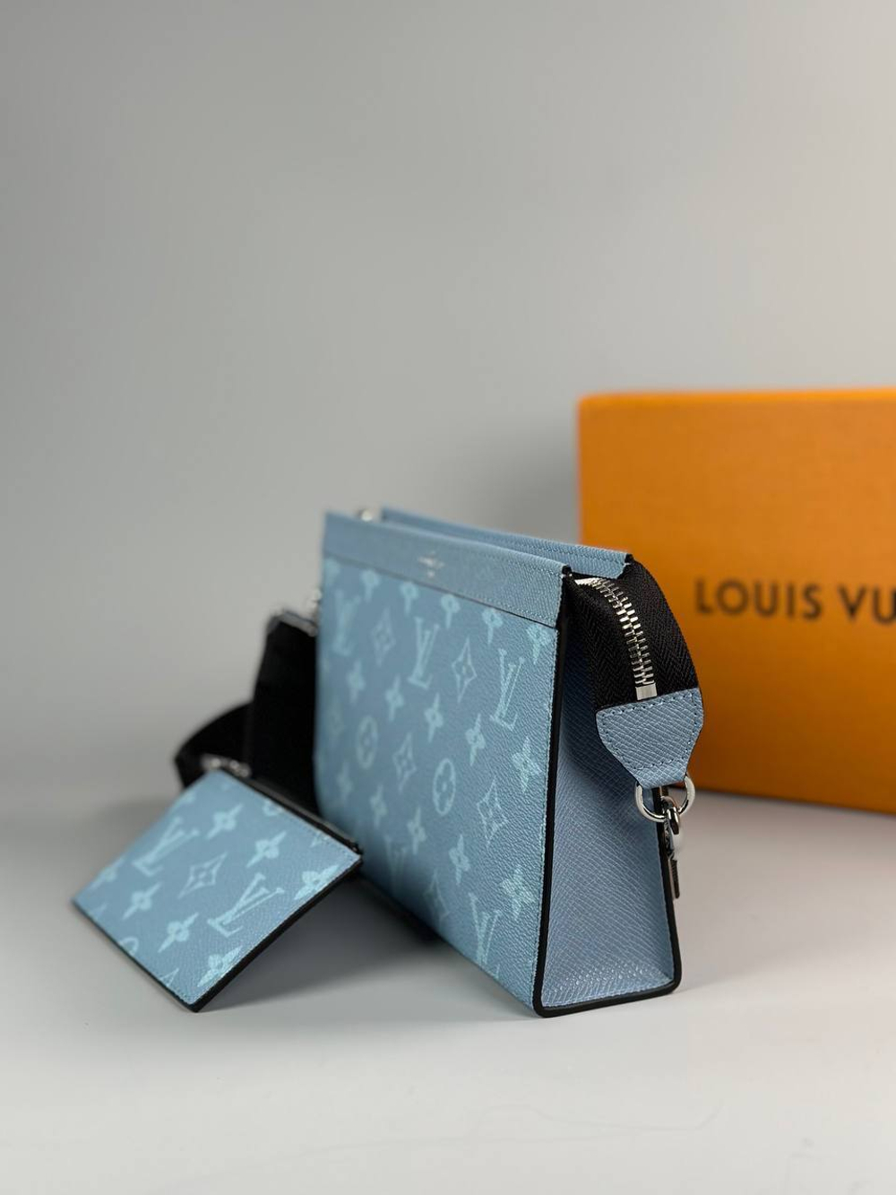 Сумка Louis Vuitton