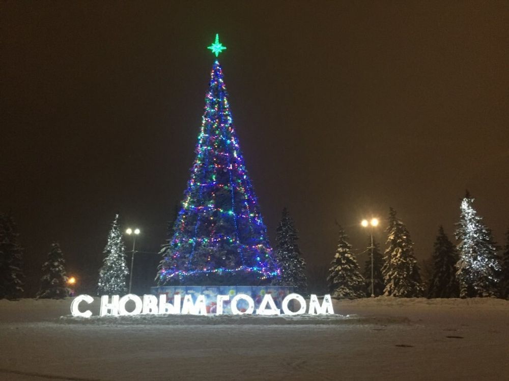 Уличная елка ствольная "Альпийская изумрудная" (пвх бело-зелёная) 18 м