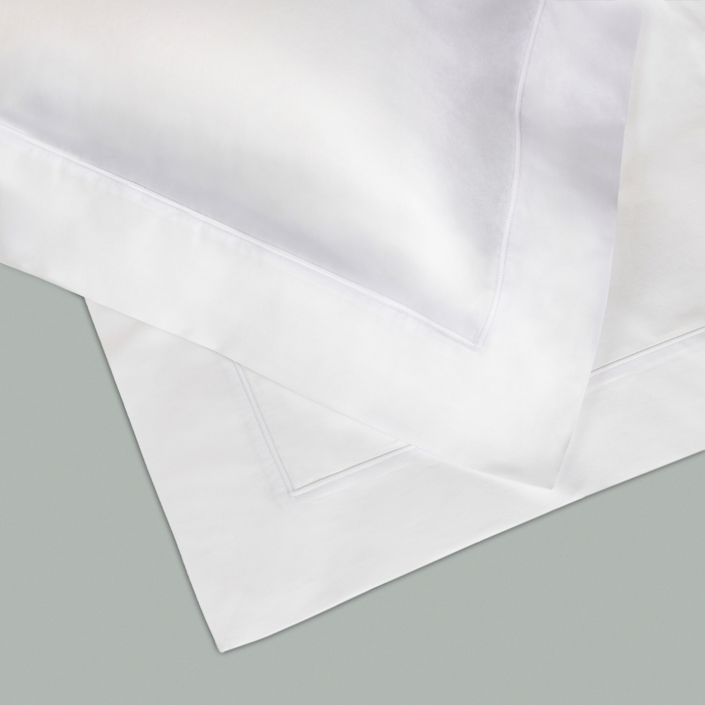 Постельное белье 1.5 спальное Сlaire Batiste Frau Smeraldo белое