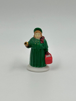 Фигурка Женщина с колокольчиком Department 56