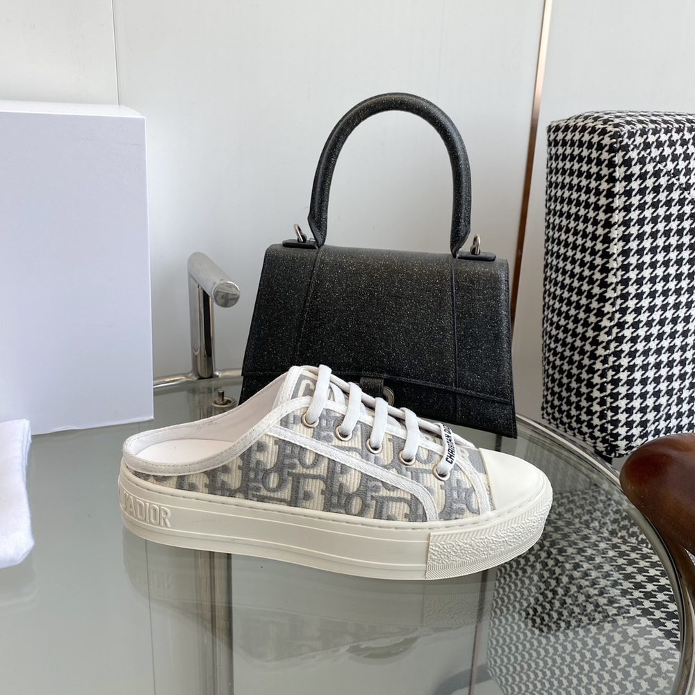 Christian Dior Walk'n'Dior Sneaker