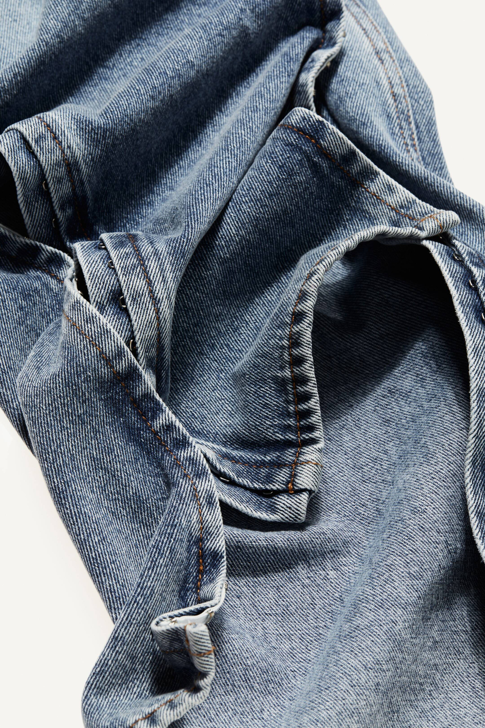 H&M - Glenn Martens Широкие джинсы с разрезами по бокам, синий