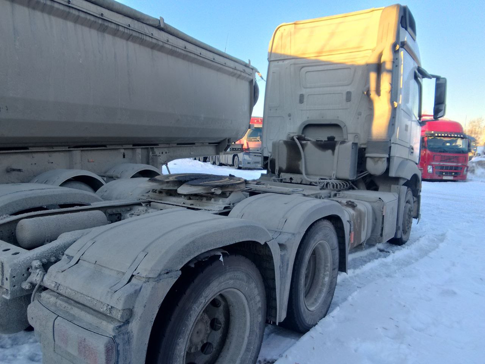 Mercedes-Benz Actros 6x4 Седельный тягач 2645 LS (Дизельный, 12,8 л, 449 л.с., МТ)