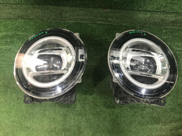 Фара Комплект фар Mercedes G W463 (2018-н.в.) LED (В пленке)