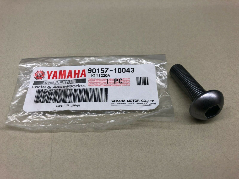Винт для мотоциклов Yamaha (новый номер 90157-05079-00)