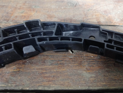 Кронштейн заднего бампера правый Changan CS75 18-нв Б/У Оригинал S3011040910