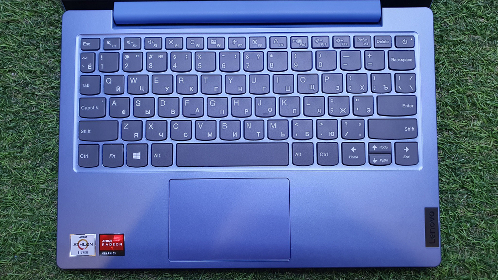 Ноутбук Lenovo AMD /4Gb