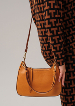 Сумка Deboro 30486 оранжевый карандаш