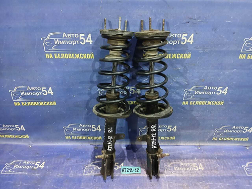 Стойка задняя левая TOYOTA CARINA 1998