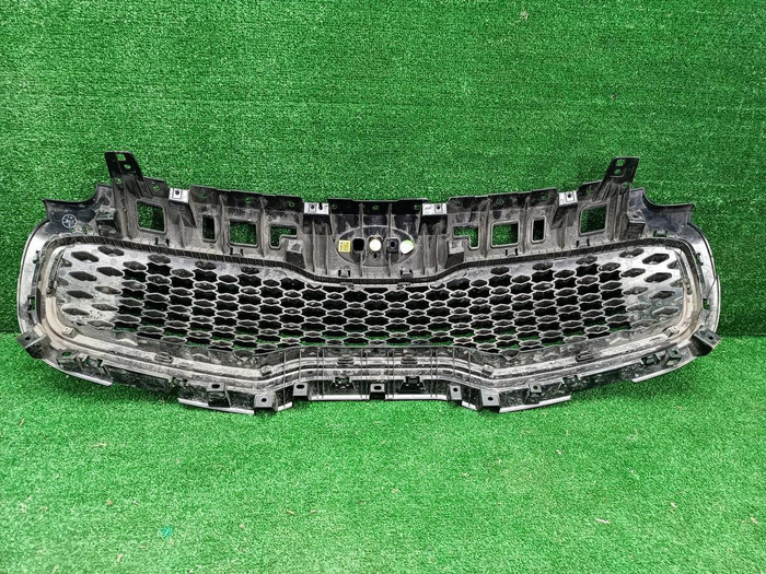 Решетка радиатора KIA Sportage 4 QL (2016-2018)