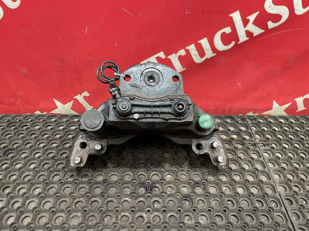 Суппорт передний правый 2016г.