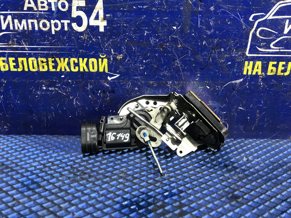 Замок багажника TOYOTA RAUM 1997-2003