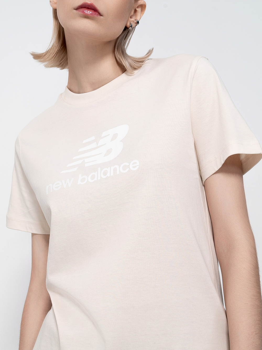 Футболка New Balance Sport Essentials WT41502-LIN