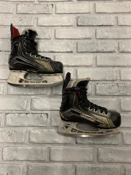BAUER VAPOR X900 YTH 13EE (EUR 32)