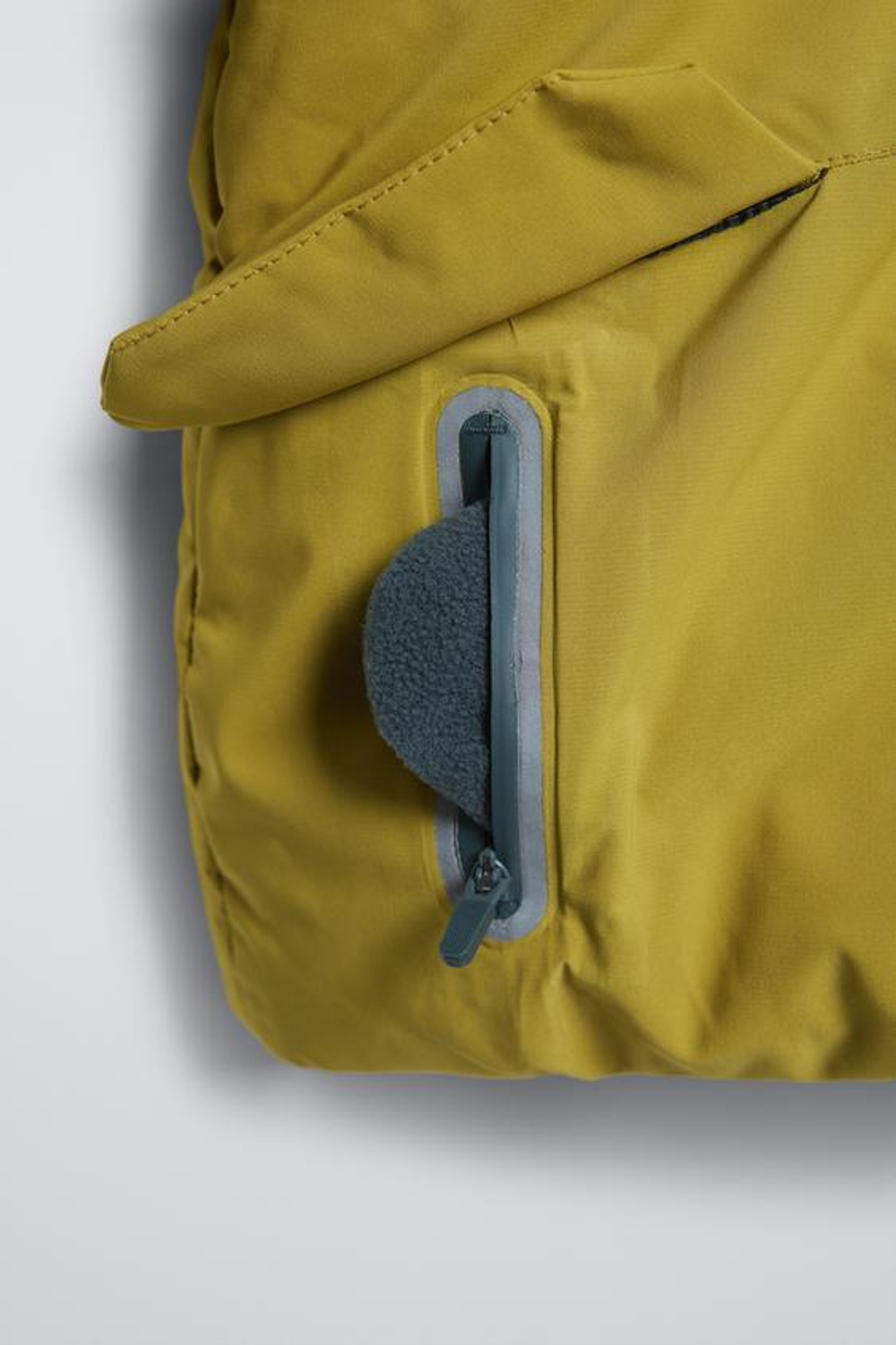 ZARA НЕПРОМОКАЕМАЯ ВЕТРОЗАЩИТНАЯ КУРТКА С КАПЮШОНОМ, ОЛИВКОВЫЙ