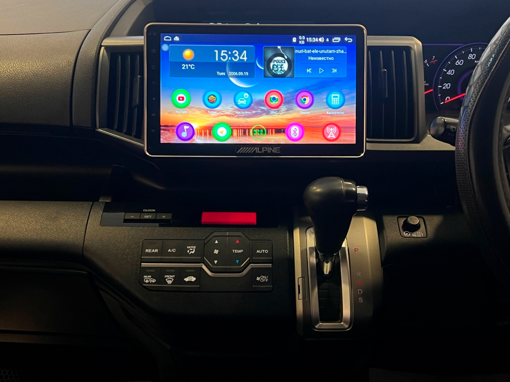 Honda Stepwgn, 2012 год