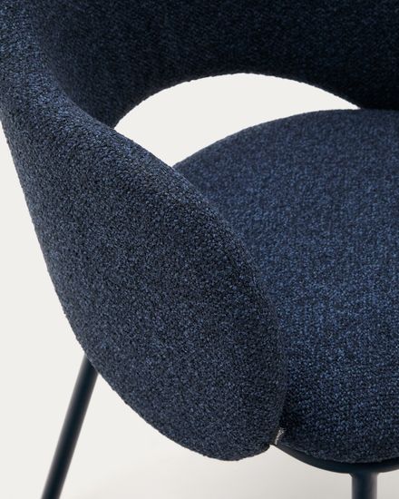 Стул Maina из плотной синей шенилловой ткани и стальными ножками с синей отделкой Испания la Forma