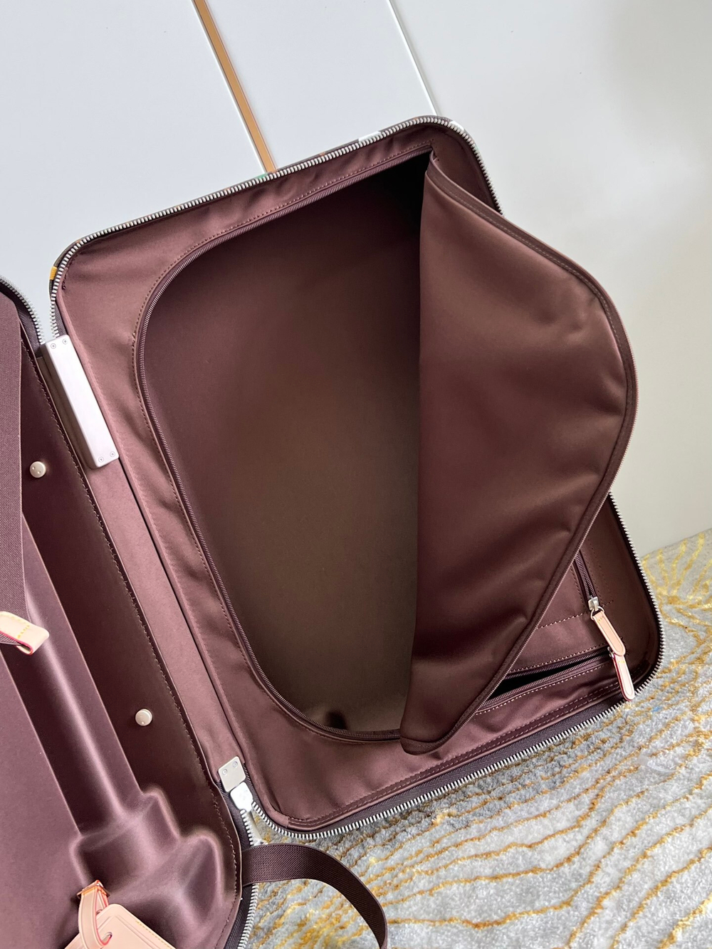 Louis Vuitton Horizon 55