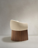 Стул Bosca из бежевого шенилла и орехового шпона