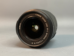 Canon 1100D kit 18-55mm 3.5-5.6 IS II 10.000 кадров