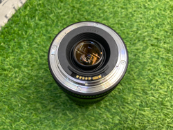 Canon EF 75-300mm 4-5.6 III USM