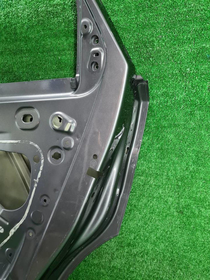 Дверь задняя правая Peugeot 5008 2 (2017-н.в.)