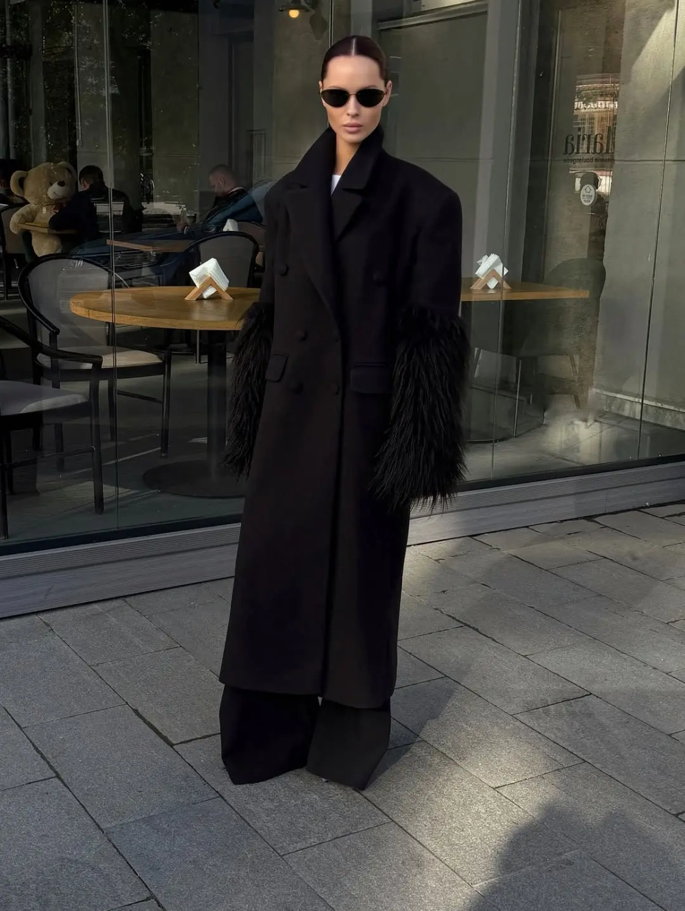 Пальто Petrovich, Черный