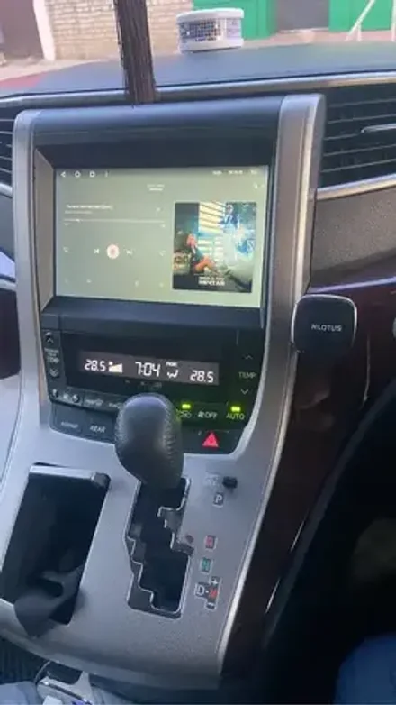 Магнитола для Toyota Alphard H20, Vellfire 2008-2014 (менее 10 динамиков) - Vaycar VA77-0698 на Android 13, 8-ядер, 2Гб-32Гб, 4G SIM-слот