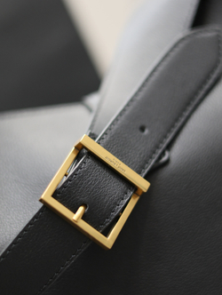 Saint Laurent Large Le 5 A 7 Supple 31 cm