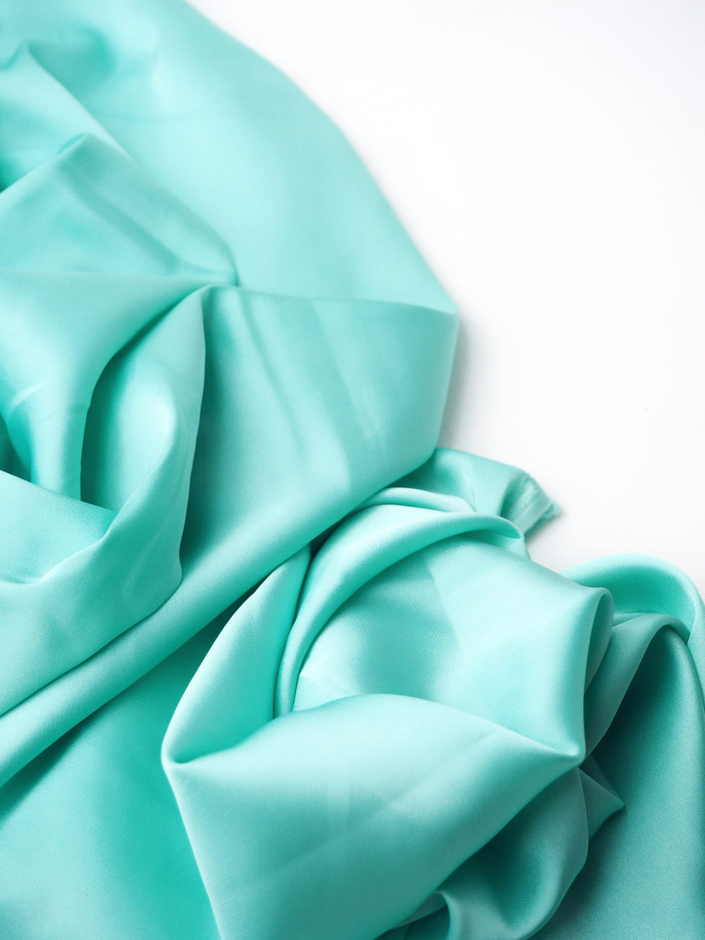 Шелк армани тиффани глянцевый плотность 90 г/м2 метражом