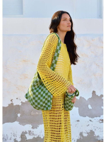 Платье спицами решетчатым узором