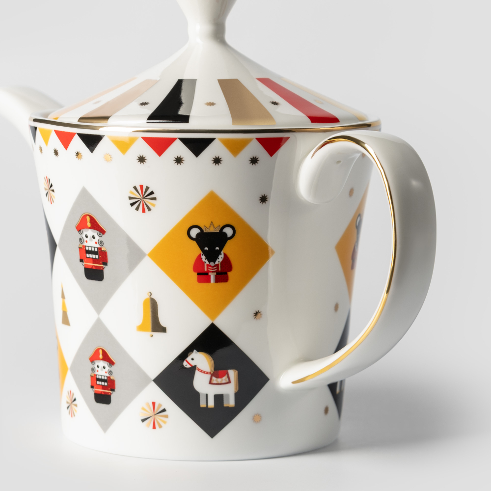 Чайник Farforite «Щелкунчик» 1200 мл без подарочной упаковки