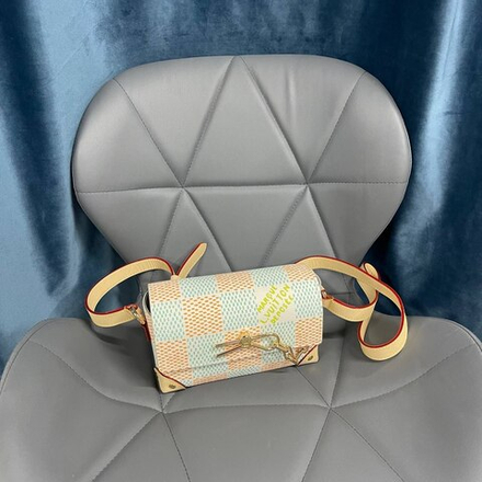 Сумка Louis Vuitton