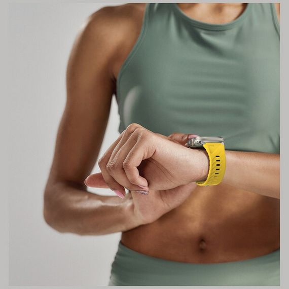 Ремешок Uniq Fluo для Apple Watch 40-49 мм (49-40MM-FLUOGYEL) Golden Yellow