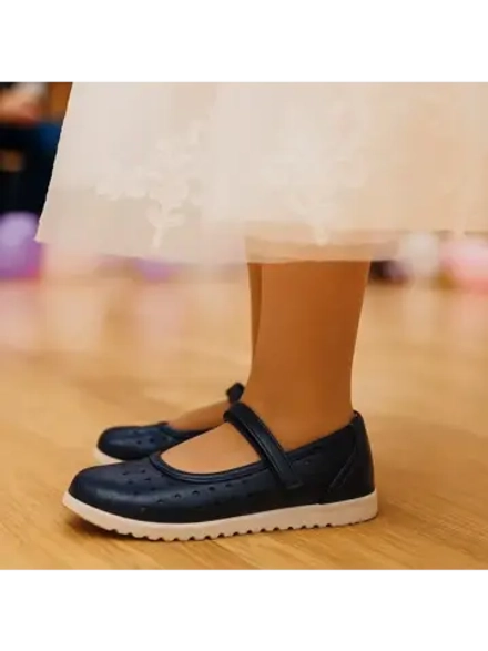 Туфли для девочки закрытые для садика