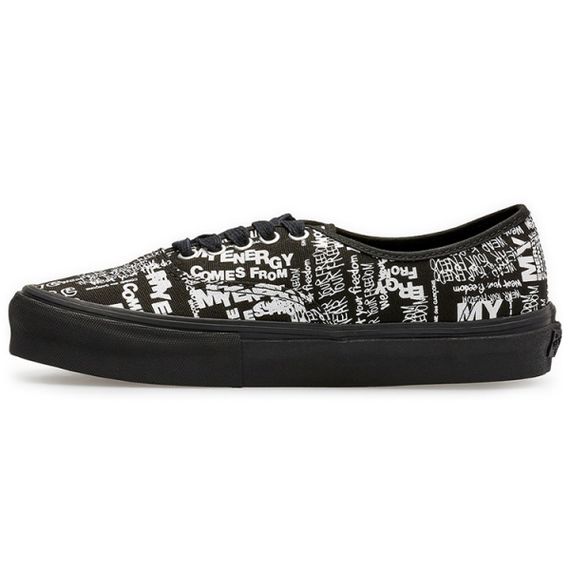 CDG x Vans Authentic LX &#39;Graffiti&#39;