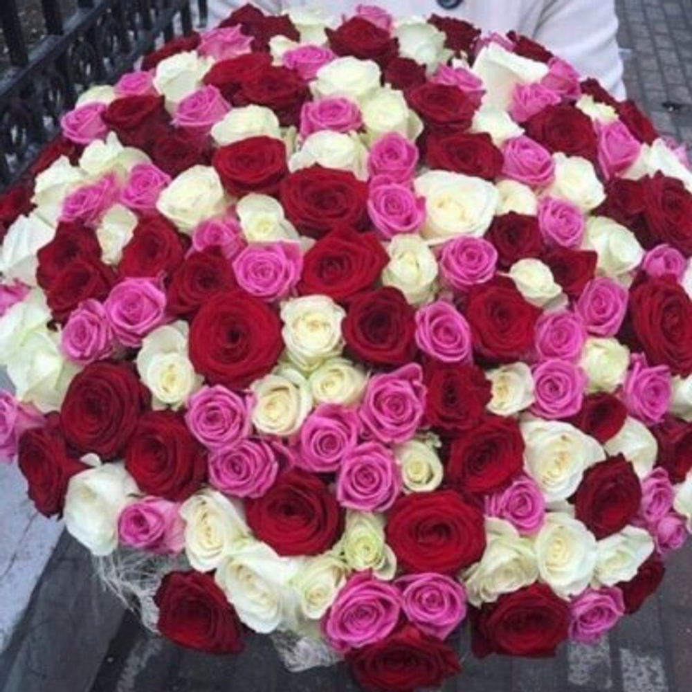 Букет из микс 151 розы ( 70 см )