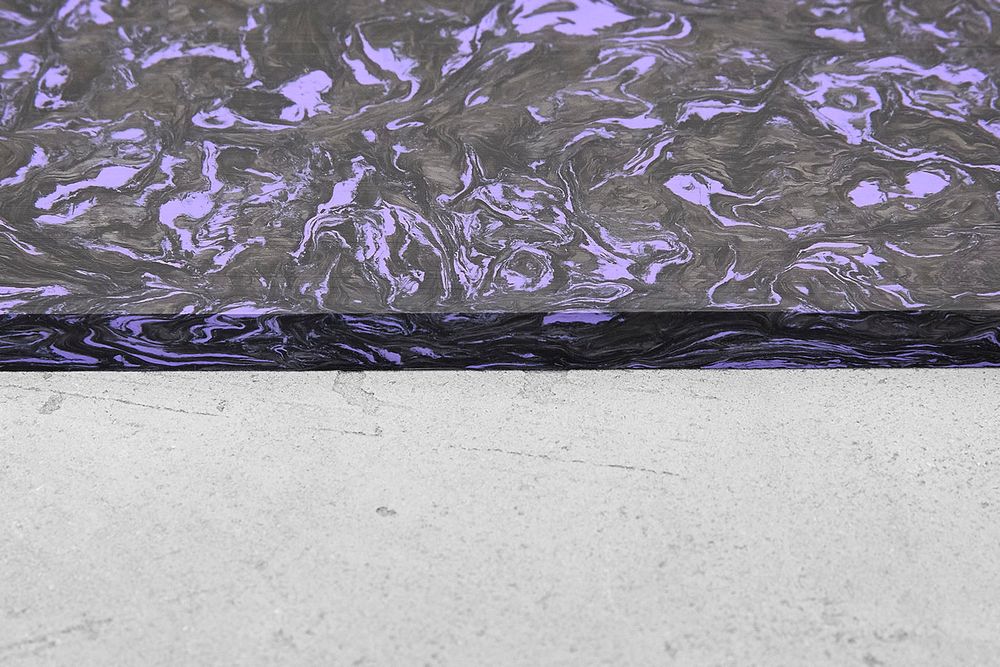 Карбон хаотичный, плашка 130x85x8мм, фиолетовый