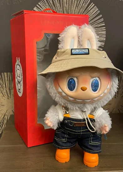 Мягкая игрушка MEGA Лабубу в шляпе 40см в подарочной упаковке